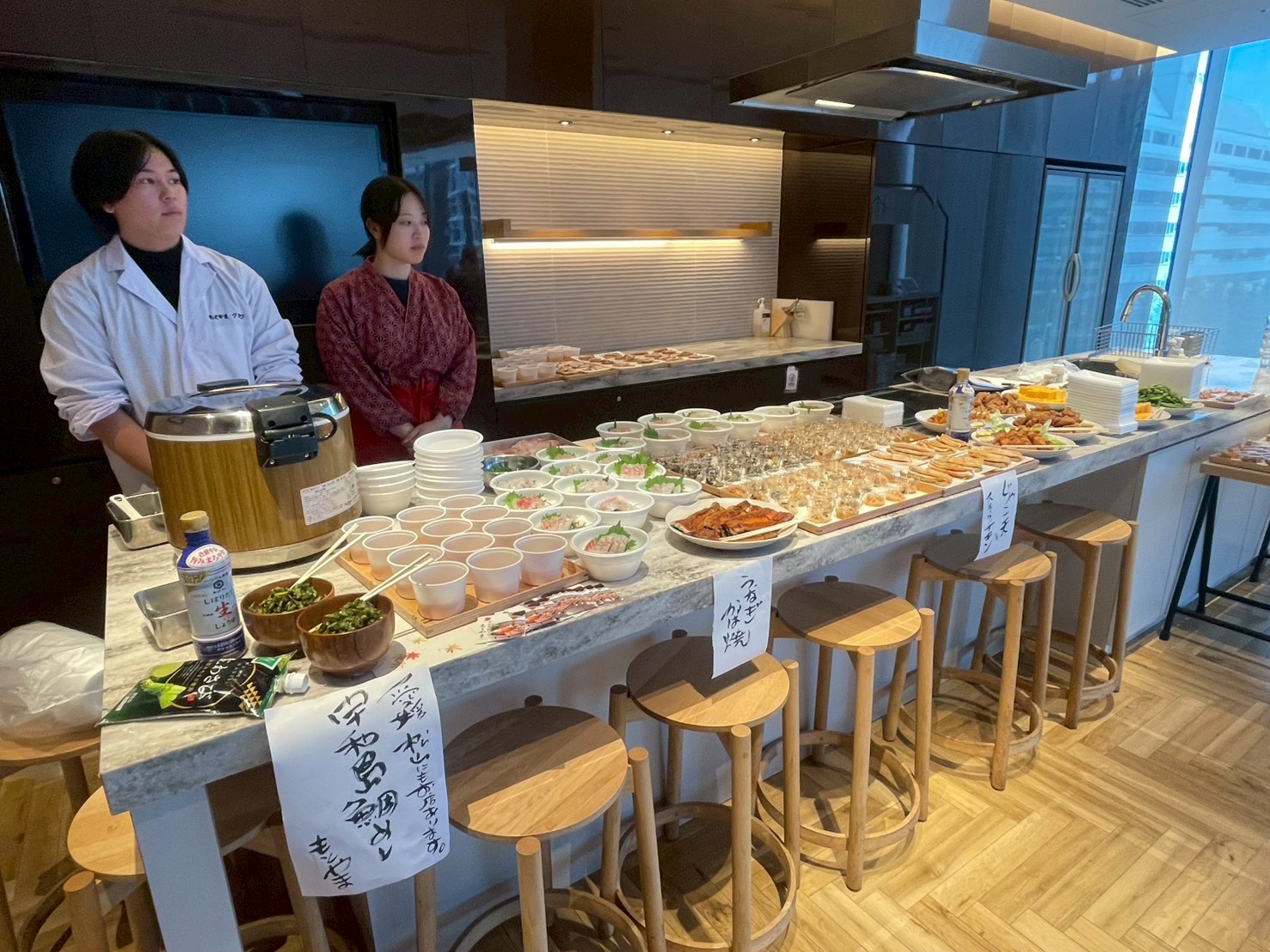 会場整理後の残席者記念写真